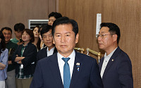 정청래 "당대표직 이용해 대선 출마 안 해"…연임 승부수