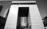 [오일머니의 역습] 두바이, 금융센터 자리 굳힌다