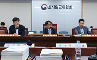 올해도 최저임금 업종별 차등 적용 무산⋯고용절벽 오나