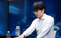 AI 꺾은 ‘신공지능’…신진서, 카타고에 2승1패 역전승