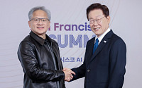 이 대통령 "엔디비아 더 큰 역할 기대"…젠슨 황 "SK와 5000억불 파트너십 발표"