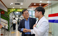 이재각 전남광주특별시진도군수, 진도보건소 찾아 보건현장 점검