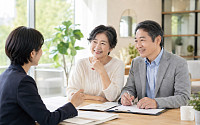 “AI 시대 살아남기” 경력을 이어가는 재취업 전략