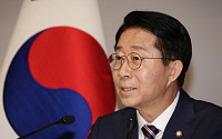 국회의장실 “개헌 발언, 李 연임 취지 아냐…원론적 입장”