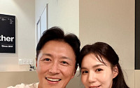 진태현♥박시은, 어느덧 결혼 11주년⋯"아내는 내 자랑, 내 정체성"