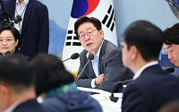 李대통령 “축구협회, 비민주적 조직·장기집권이 문제”