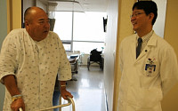 한국 의술에 반한 몽골 의사 “병원 생활, 천국처럼 행복”