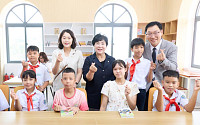 용인시의회, 2년 전 심은 도서관 다시 찾아 청년봉사단 약속까지