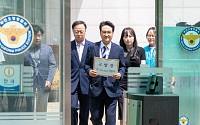 "소 취하하겠다"는데도 고발했다…안민석, 교사 편에서 물러서지 않았다