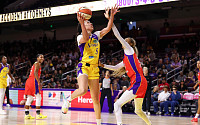 WNBA 박지현, 5분 뛰고 5득점⋯LA는 2연패