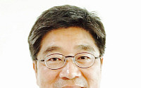 [시론] AI세대가 사무실서 구두를 신는 까닭