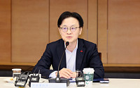 '추가 관세 폭풍전야'속 통상사령탑 공백 ⋯김정관 장관,  현안 논의 美 긴급 출국