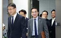 당정, 내년 반도체 전용 예산 만들고 AI 칩 1만 장 공급…전기차 보조금 역대 최대