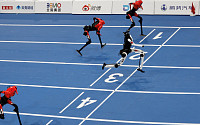 100m·400m·1500m·높이뛰기까지…中 로봇, 인간 기록 싹쓸이