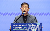 윤승용 사총협 수석부회장 “유학생 정책 전환할 때⋯취업·정착으로 연결해야” [2026 ISN 200]