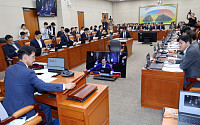 정무위, 홈플러스 정상화 촉구 결의안 여야 합의 채택