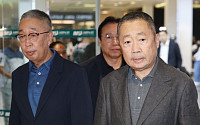 두산 박정원·박지원, 네팔 도착⋯대홍수 실종 직원 찾기에 총력