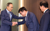 정점식 국민의힘 원내대표, 이명박 전 대통령 예방 [포토]