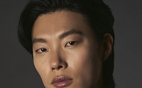 류준열, '들쥐'서 1인 2역 열연⋯"촬영 후 공포 느꼈다"
