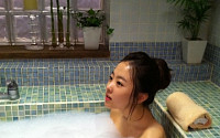 박보영 목욕 사진 공개, 보일듯 말듯한 '속살' 남심흔들