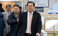‘1200억대 탈세’ 이상운 효성 부회장 징역 2년6개월·집유 4년 확정