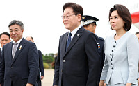 李대통령, 佛 국빈방문 마치고 귀국…국내 현안 ‘첩첩산중’