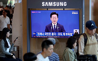 李대통령 지지율 34.8%…'기자회견 효과'에 10주 만에 반등