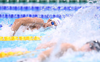 ‘0.04초 차’ 김영범, 자유형 100ｍ 은메달⋯황선우는 동메달 [아시안게임]