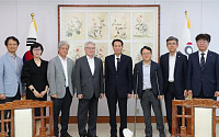 돌봄 사각지대 강원도, 농산어촌형 통합돌봄 해법 찾아