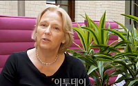 제인-앤 가디아 “성 다양성은 인사 아닌 경영 과제” [2026 여성금융인 국제 콘퍼런스]