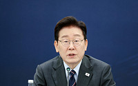 李대통령 “韓 증시 저평가 벗어나…지금이 투자 기회”