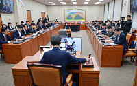 김병주·박진영·김범석…올해 국감장 불려가는 경제인들[국감 증인 정치학①]