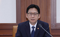 [단독] 독파모 핵심 전략 '무빙타깃'⋯'기술 추격 채찍 or 목표 완화 방패' 논란