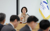 추미애 '내가 예산 쓰라 해도 못 한다고 말하라'…'재정위기는 구조적'