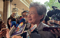 AMD “반도체 수요, 공급 크게 앞질러”⋯CEO 움직이자 주가는 최고치