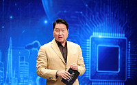 최태원, EBS ‘위대한 수업’ 강연자로…AI 시대 생존전략 말한다