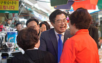 박찬대 100일, 다시 찾은 시장…"요즘 손님들이 이음카드를 많이 써요"