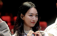 부산에 뜬 ‘나비에’ 신민아…‘재혼 황후’ 11월 4일 공개