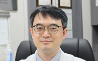 [기고]걷다가 자꾸 쉬는 부모님…다리 저림에 숨은 척추관협착증