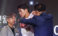 두산 김지우, ‘5억원’ 받고 프로 첫발⋯우타 야수 신인 최고 대우