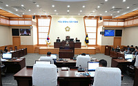 K-POP 돔부터 경마공원·일자리까지… 영천시의회, 시정 현안 '매서운 질타와 대안 제시'