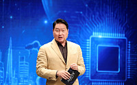 최태원 "20대로 돌아가면 무조건 창업⋯AI가 못하는 일 찾아야"