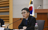 정부 "가상자산 과세, 인프라·규율 갖춰야"…업계 "준비기간 필요"