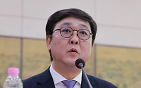 최휘영 문체부 장관, '보은 인사' 논란에 "전문성 보고 임명" [국감]