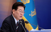 李대통령 “반도체 주52시간 예외, 건강권이 핵심 쟁점…시행령 개정·절차 간소화 검토”