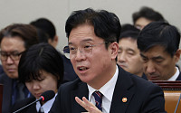 김영훈 장관 "쿠팡산재 유족에 불기소 결론 송구⋯외압 전혀 없어"