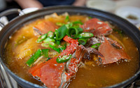 '2TV 생생정보' 오늘방송맛집- 밥 됩니까, 꽃게탕ㆍ손두부 보쌈 맛집 '편○○○○'