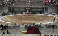 지름 40m 초대형 피자…재료 무게만 23t