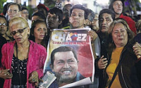 [글로벌 대권전쟁] 베네수엘라 차베스 4선 성공…  중남미 좌파 연대 강화