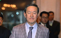 [포토]전경련 회의 입장하는 허창수 전경련 회장